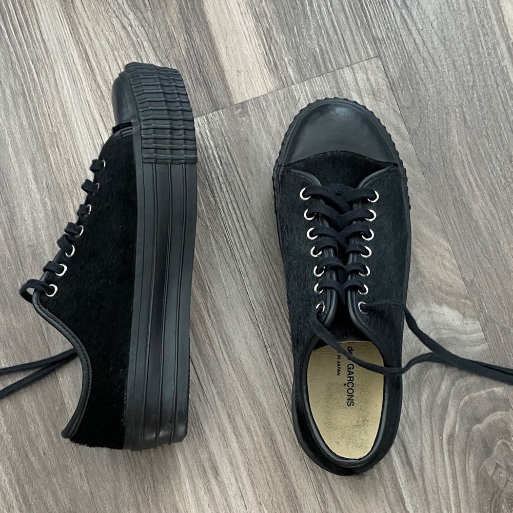 Comme des Garçons Black Leather Shoes fur hair